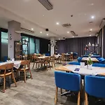 Hotel apartamentowy Golden Tulip