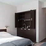 Golden Tulip 4*