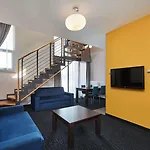 Hotel apartamentowy Golden Tulip