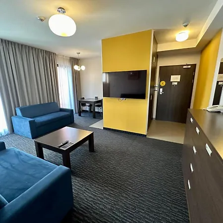 Golden Tulip Apart Otel 4*