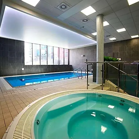 Golden Tulip 4*