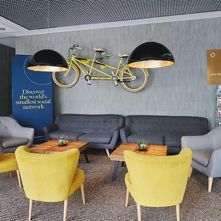 Ξενοδοχείο με διαμερίσματα Golden Tulip 4*