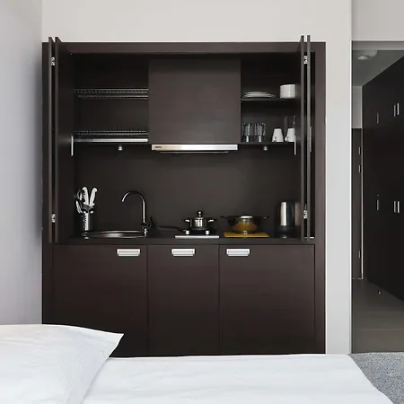 Golden Tulip 4*