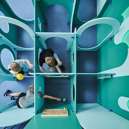 غولدين توليب ريزيدانس 4*