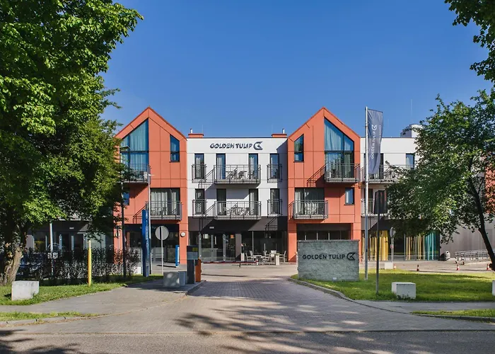 Golden Tulip 4*