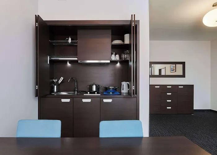 Aparthotel Golden Tulip 4*